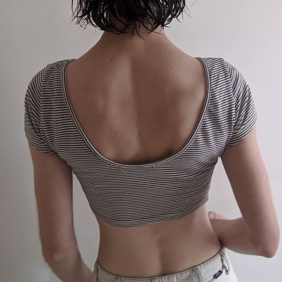 Brandy Melville striped crop top - Picture 5 of 6
